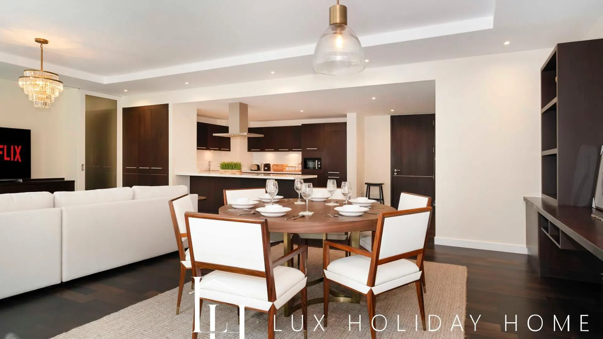 Lux The Elegant Difc Suite 2 Dubai